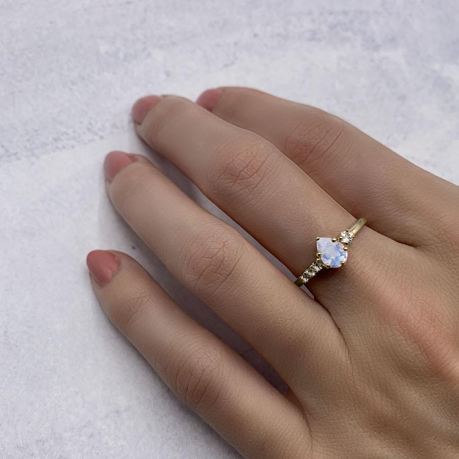 Sundrop Moonstone Ring